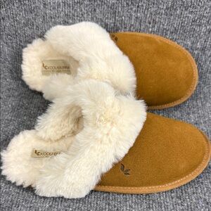 Koolaburra by UGG Brown Suede and Cream Faux Fur Slippers Women’s Size 7